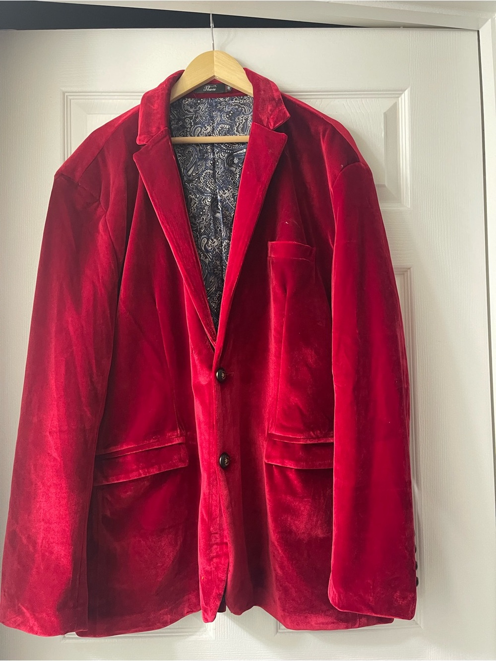 Men's Red Velvet Blazer - Classic Tailored Jacket